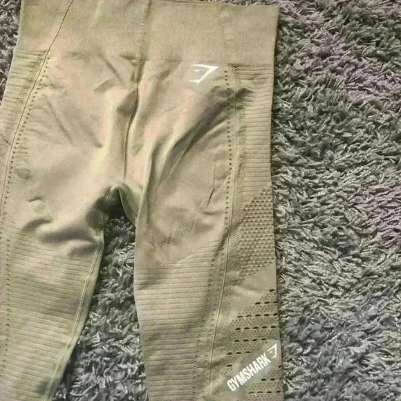 GymShark Leggings Great Condition Green - Picture 2 of 6